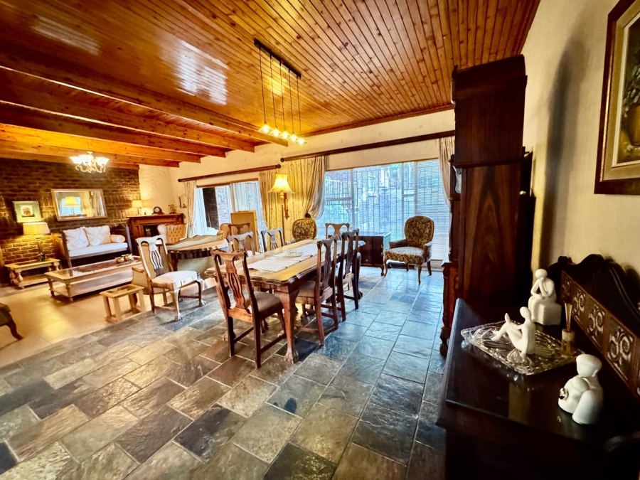 5 Bedroom Property for Sale in Baillie Park North West